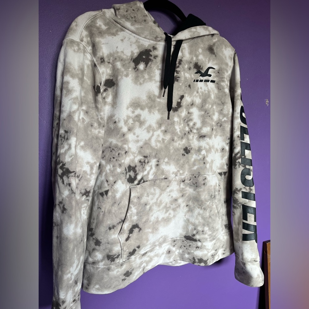 Men’s Casual Hoodie (second hand) (washed and ready to go)
